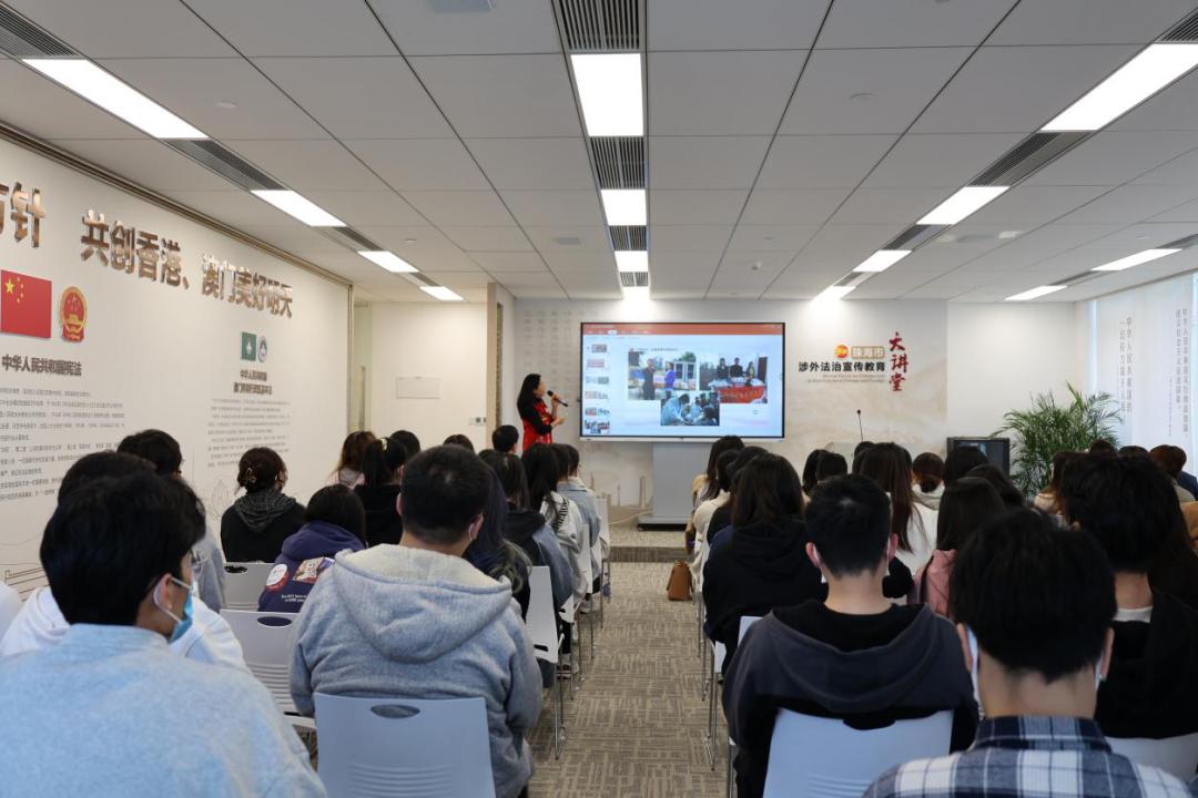 2025新澳门正版免费挂牌,专家意见解释定义|最佳精选